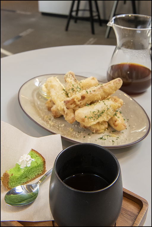カフェ