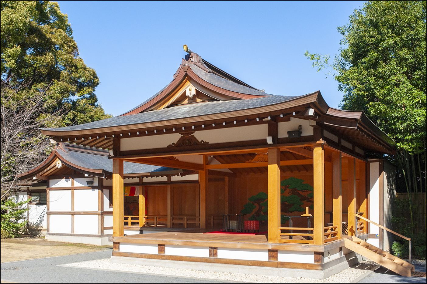 神楽殿