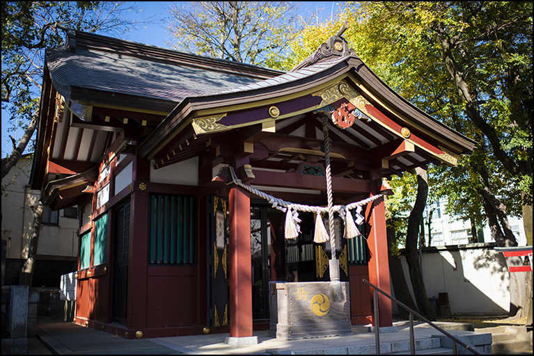 女塚神社
