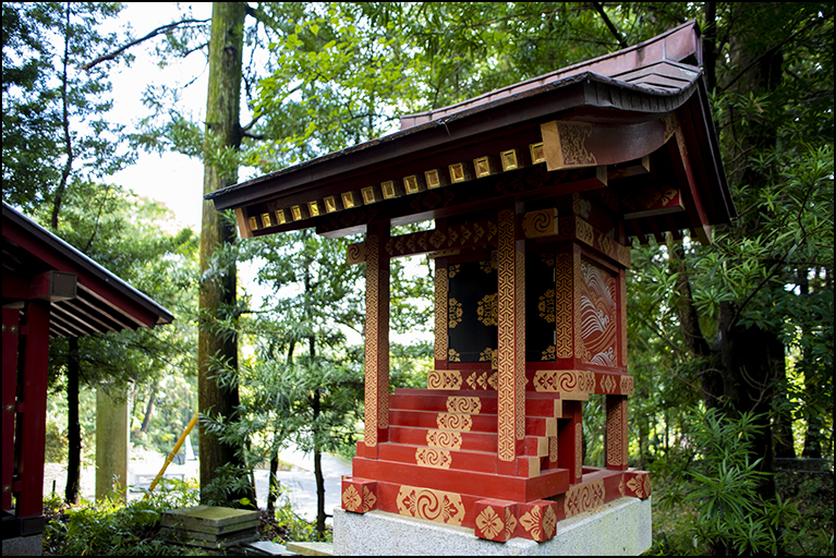 日祀社・鵜神社・梶鳥社・神護社