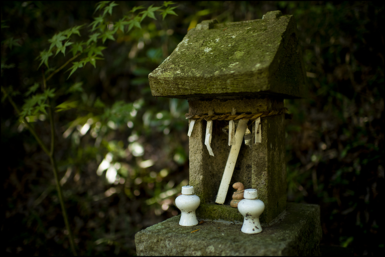 座留神社
