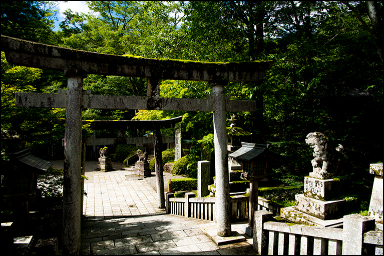六の鳥居