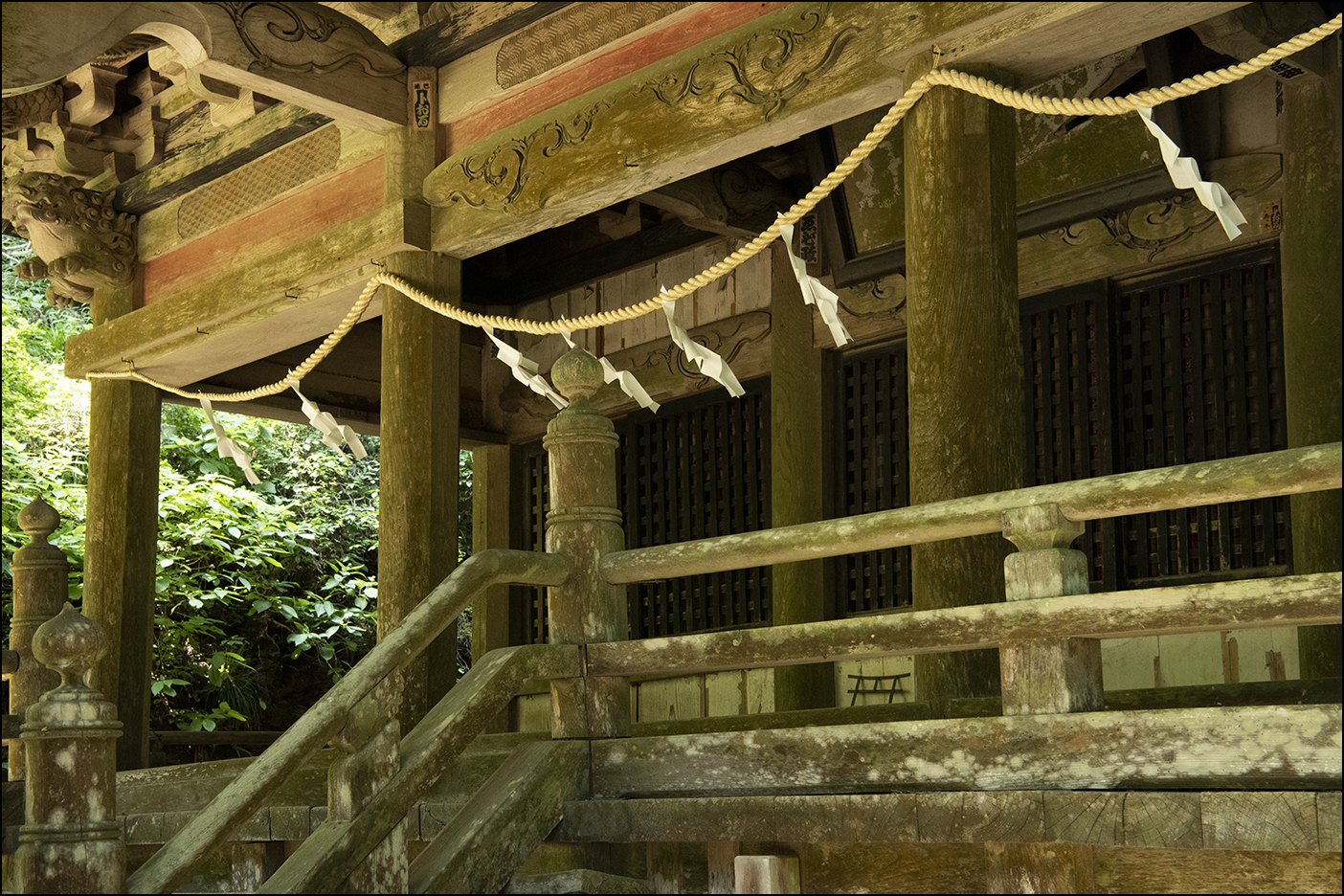 遥拝殿