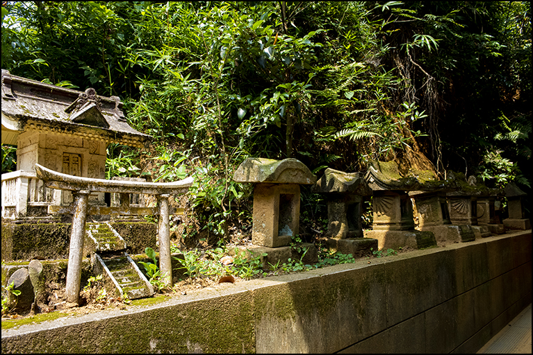 石祠