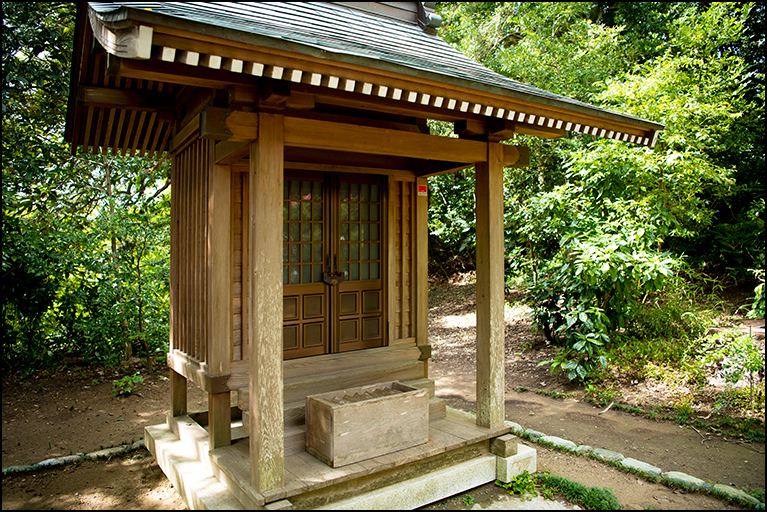 窟戸神社