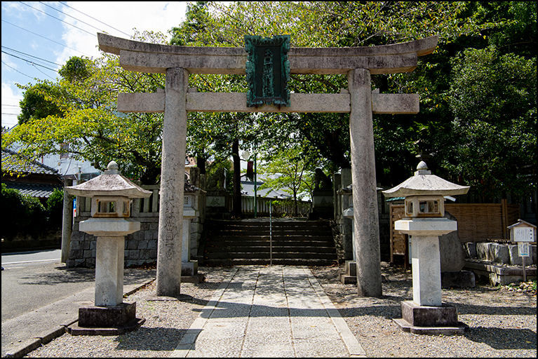 鳥居
