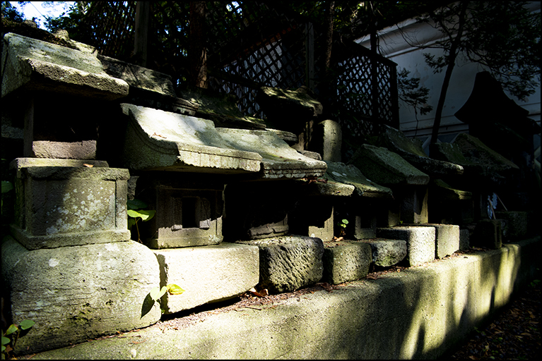 石祠