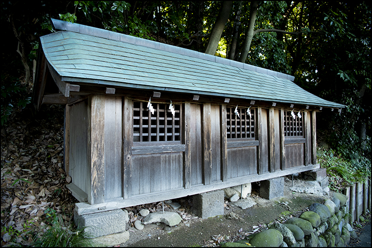 祠