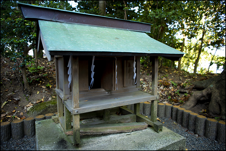 祠