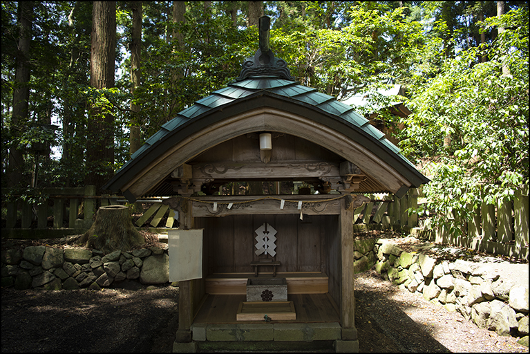 御神水屋