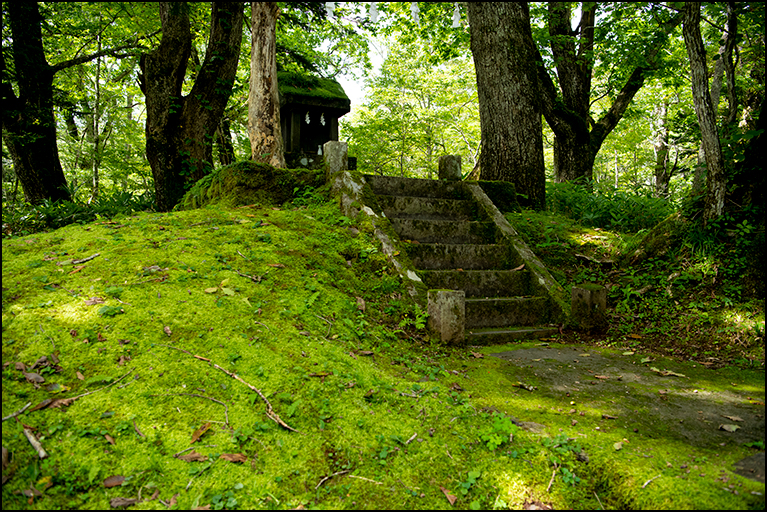 石祠