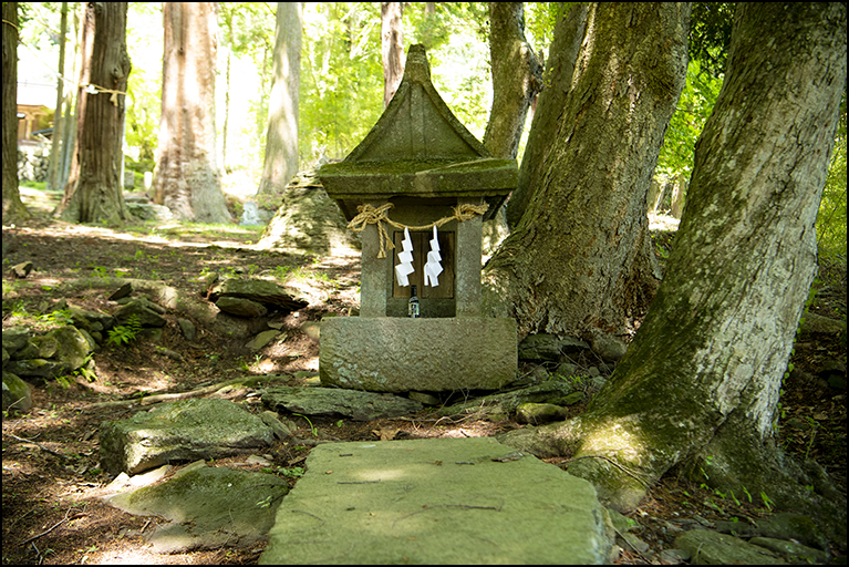 石祠